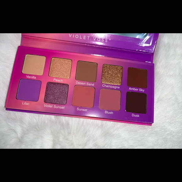 Brand new Violet Voss eyeshadow palette - Picture 3 of 3